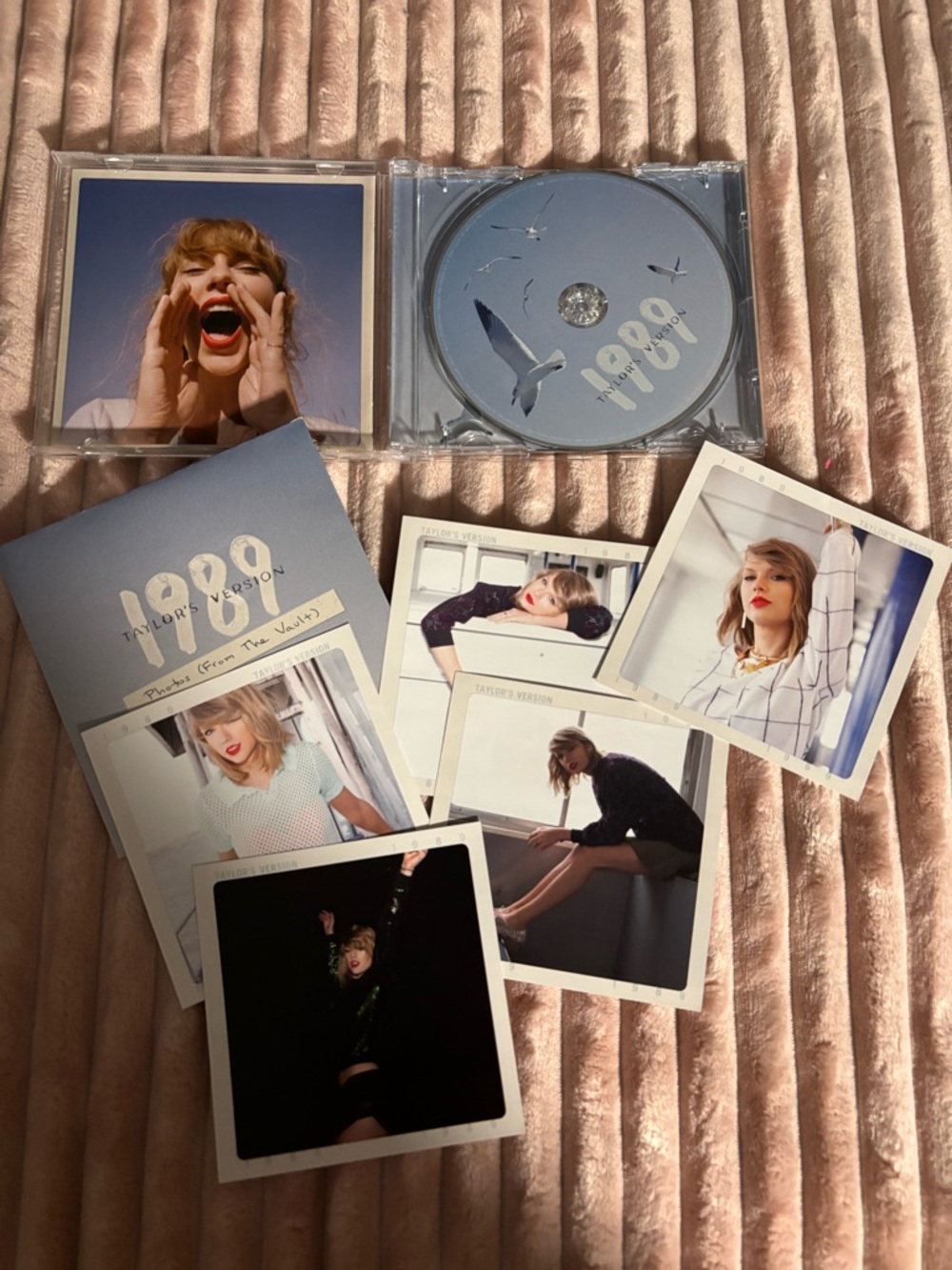 Taylor Swift 1989 (Taylor's Version) CD with Photo Cards - Blue
